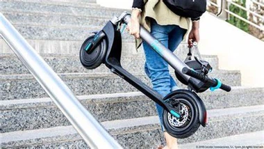 Lightweight Folding Electric Scooter Lightweight Folding Electric Scooter